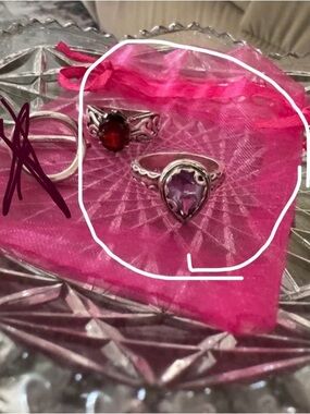 Silpada Sterling Silver Amethyst (purple) and Villa red ring